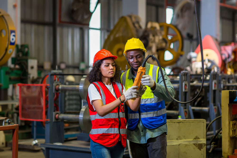 trabajadores en industria